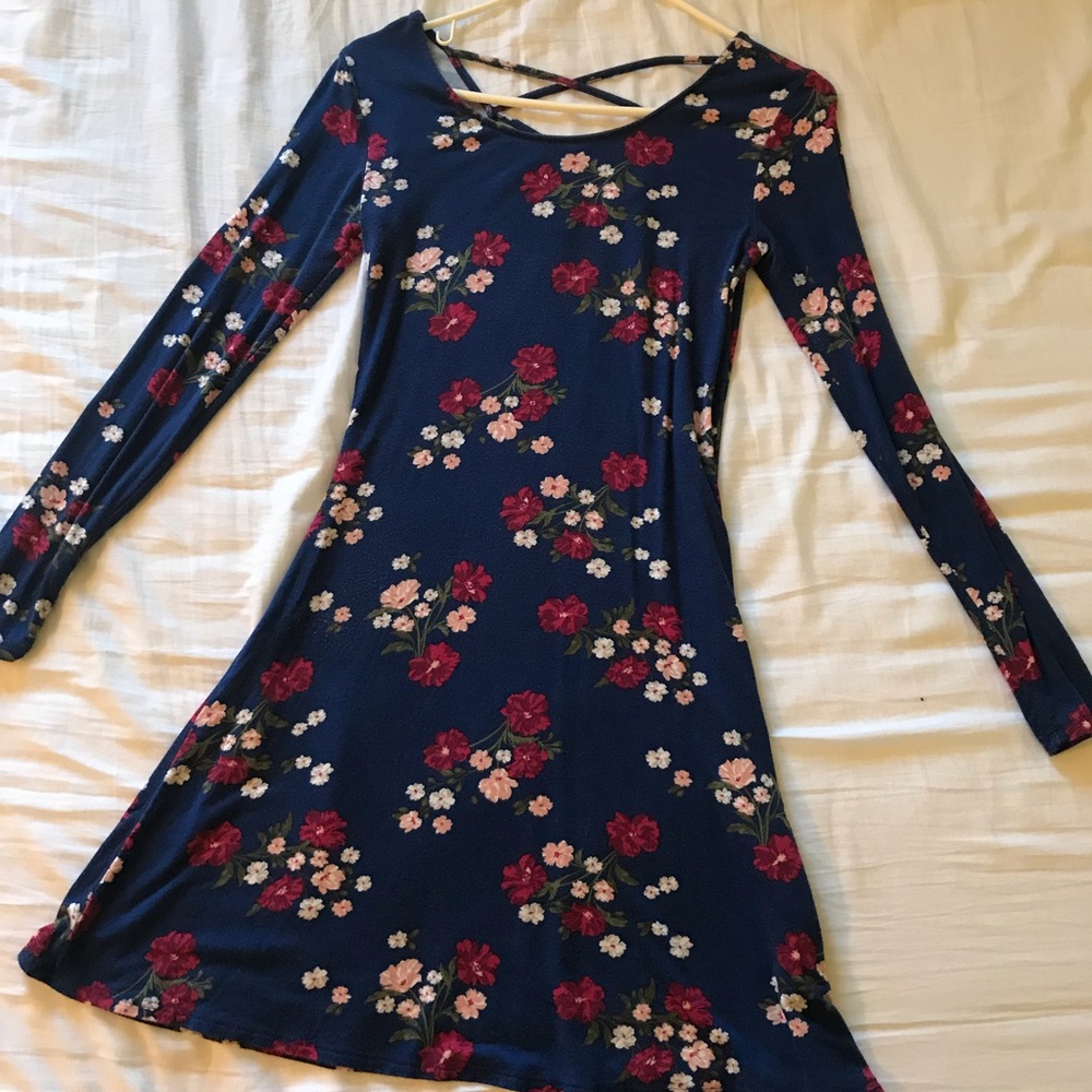 Long sleeve women’s floral dress